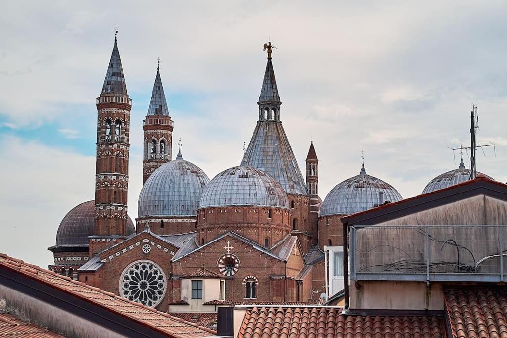 Residenza Subitosanto "Gigliola" 9A - Bilocale Con Terrazzo Esclusivo Cupola Basilica Di Sant'Antonio- Leilighet Padova Eksteriør bilde
